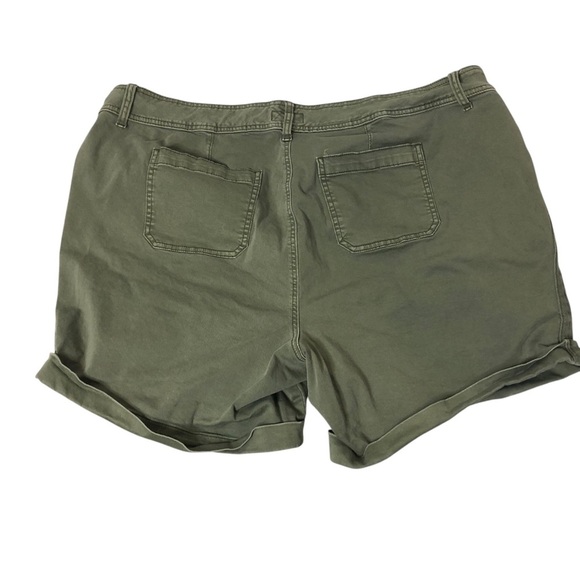 Torrid Olive Green Shorts Plus Size 26 Stretch Denim Utility Gorpcore Grunge - Picture 3 of 8